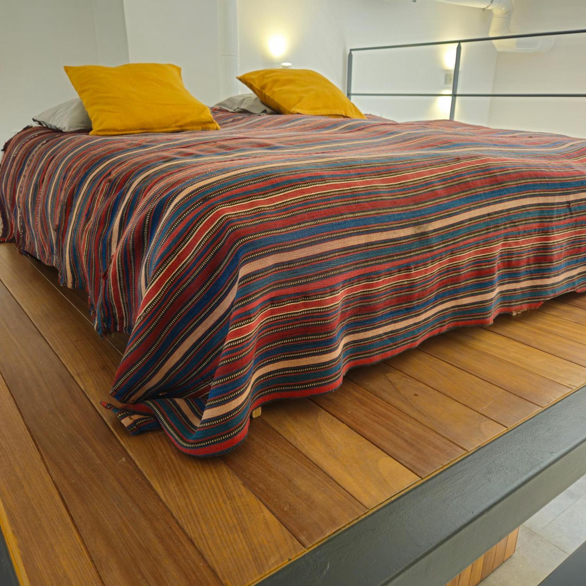 Stijlvolle Loft Met Patio In De Acropolis Buurt Athens