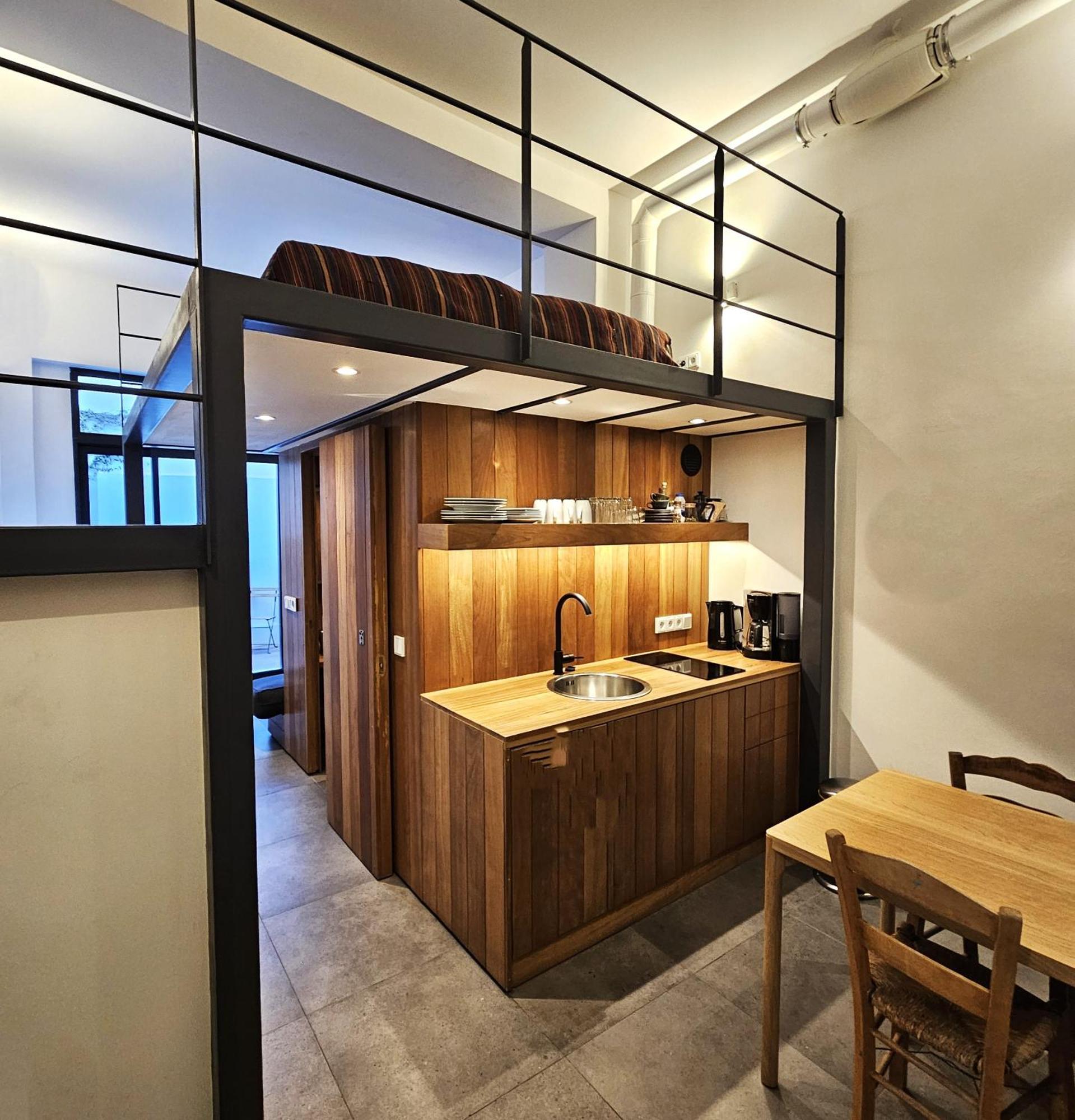 Apartment Stijlvolle Loft Met Patio In De Acropolis Buurt Athens
